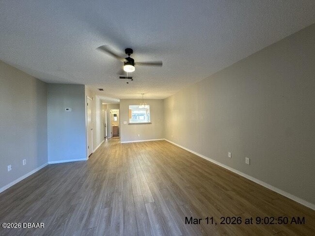 Building Photo - 142 White Fawn Dr