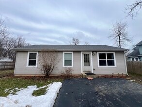 Building Photo - 2610 S Elmkirk Park