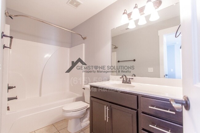 Building Photo - 1041 Honey Bush Cir