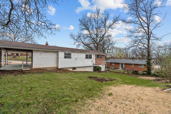 Building Photo - 5150 Wallingford Dr