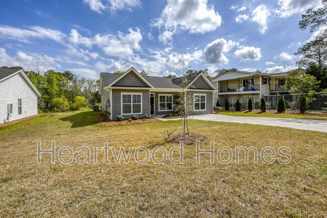 Building Photo - 6640 Satchelford Rd