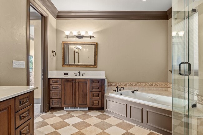 Building Photo - 501 Samuels Ave