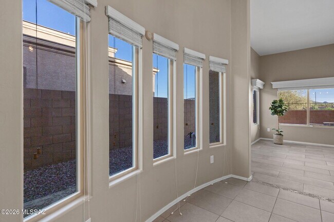Building Photo - 9627 N Melandra Way