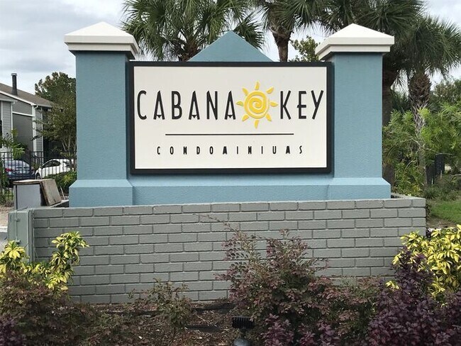 Building Photo - Wonderful 2/1 Condo - ** Move in Special $500 off your first months rent** Available Now !