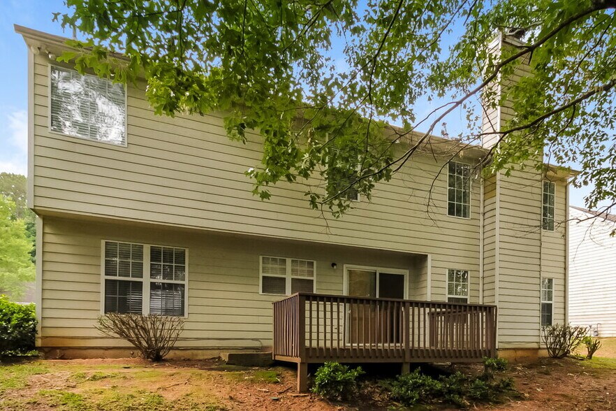 Building Photo - 3410 Sandlake Dr SW