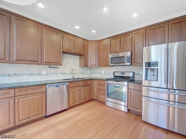 Building Photo - 44 Lamerson Cir