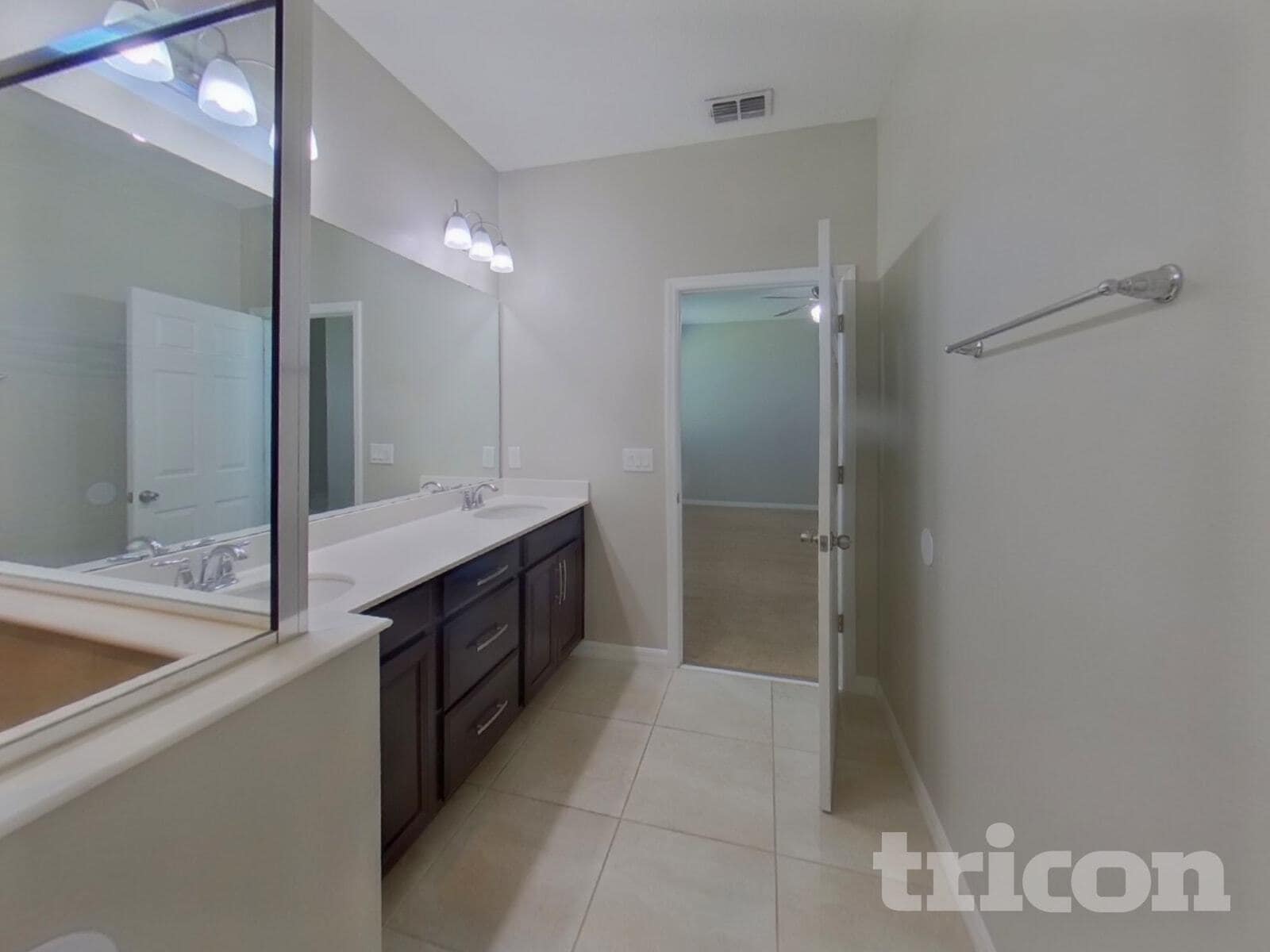 Building Photo - 2316 Oxmoor Dr