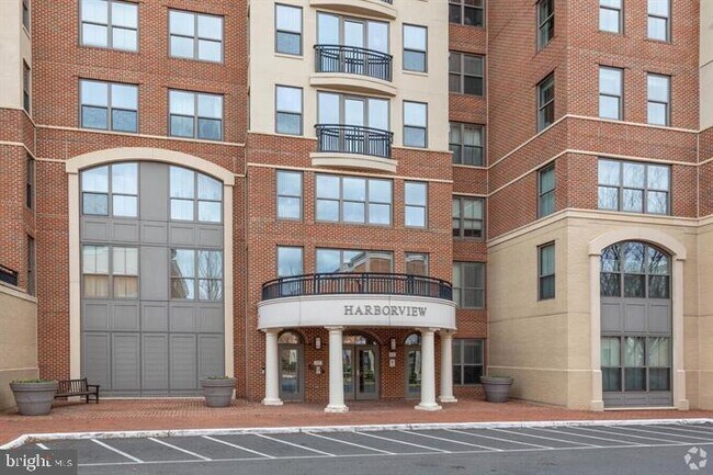 Building Photo - 485 Harbor Side St