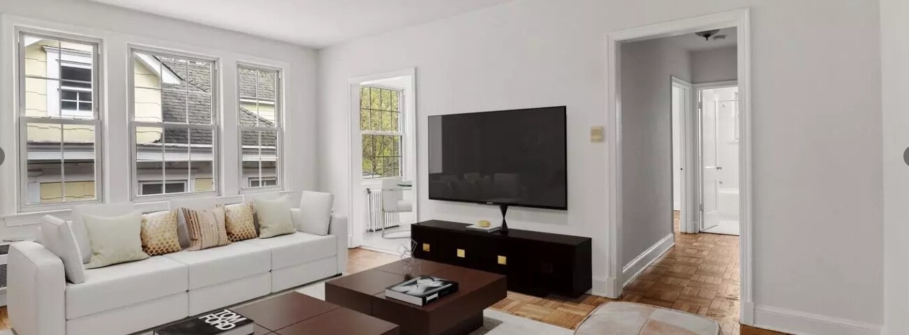 Building Photo - 4491 MacArthur Blvd NW