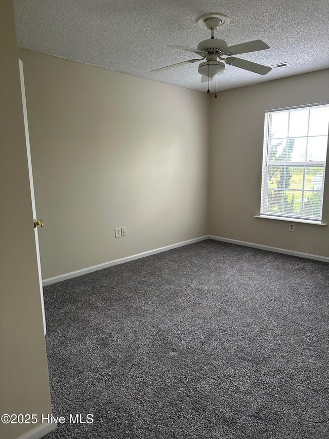 Building Photo - 4460 Magellan Ct