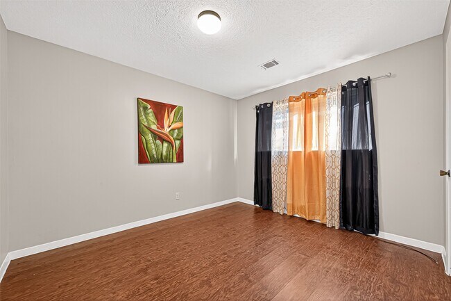 Building Photo - 11826 Oceanview St
