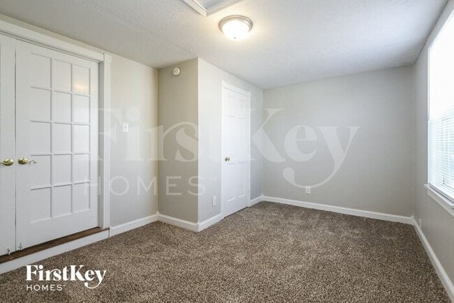 Building Photo - 6117 Epperson Dr