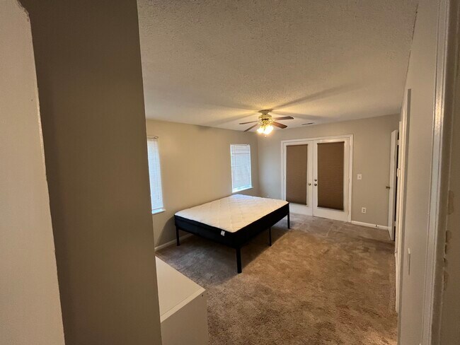 Building Photo - 26 Cutlers Ct