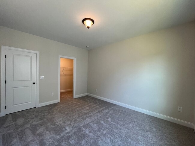 Building Photo - Stunning 5BD, 4.5BA Knightdale Home with Spacious Open Interior, Bonus Loft, and Modern Upgrades ...