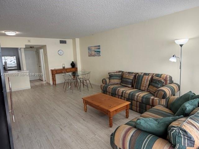 Building Photo - 3725 S Ocean Dr