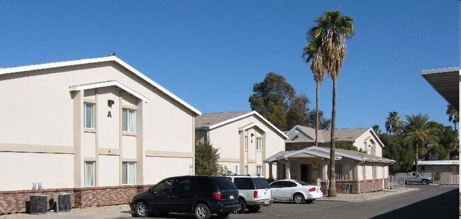 Building Photo - Smoketree