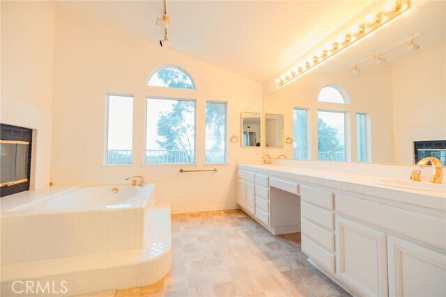 Building Photo - 3533 Brighton Pl