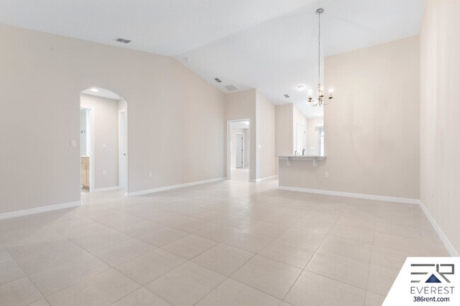 Building Photo - 34 Rosepetal Ln