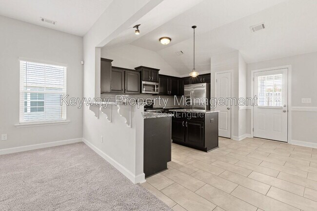 Building Photo - 221 Ducal St