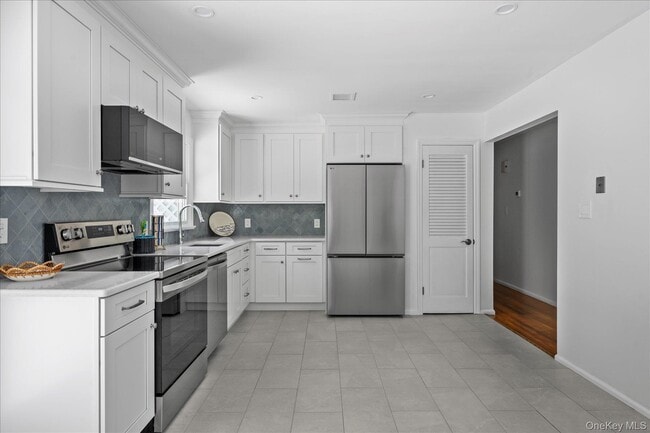 Building Photo - 64 Old Depot Rd