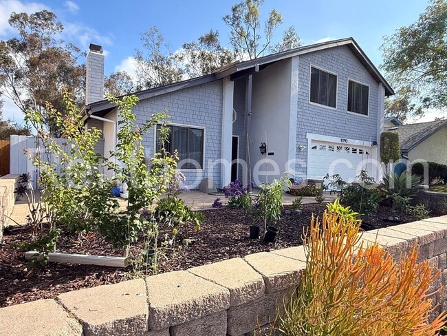 Building Photo - 10990 Red Rock Dr