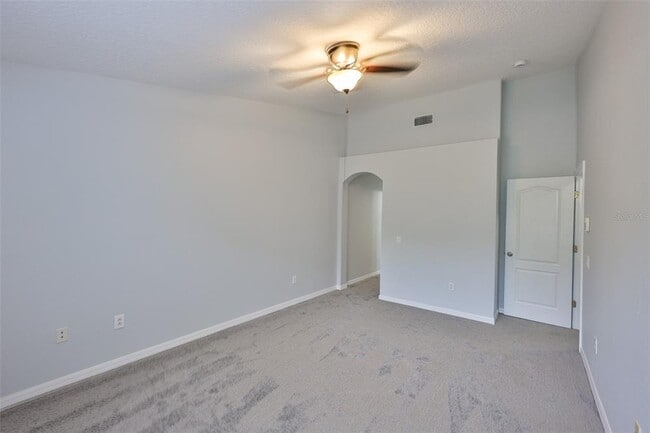 Building Photo - 13127 Kings Crossing Dr