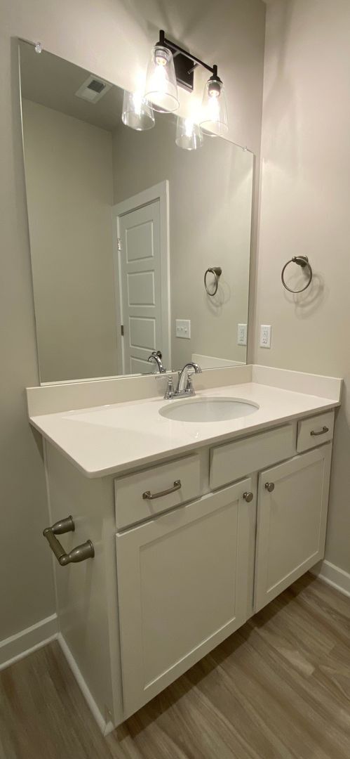Building Photo - Home for Rent in Jemison, AL!