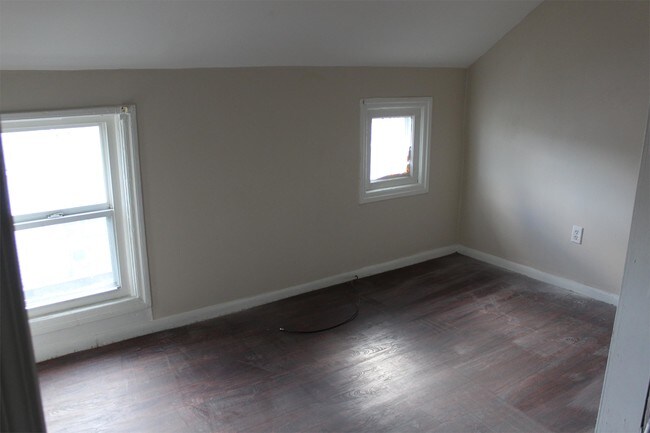 Building Photo - 3064 Seymour Ave