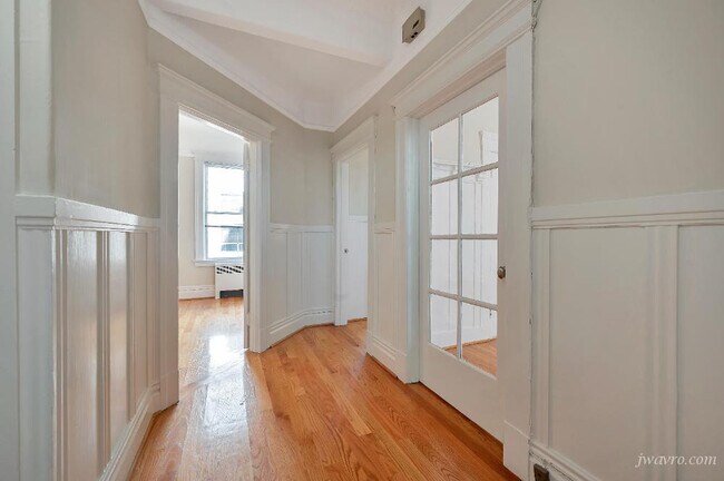 Building Photo - 1630 California St