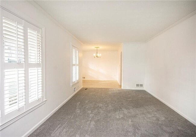 Building Photo - 3935 Orchard Rd SE