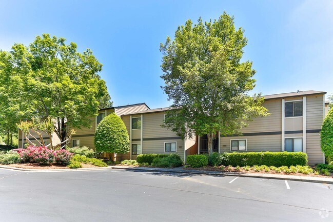 Building Photo - Camden Foxcroft
