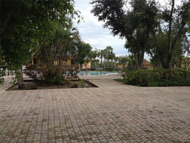 Building Photo - 2822 NW 55th Ave