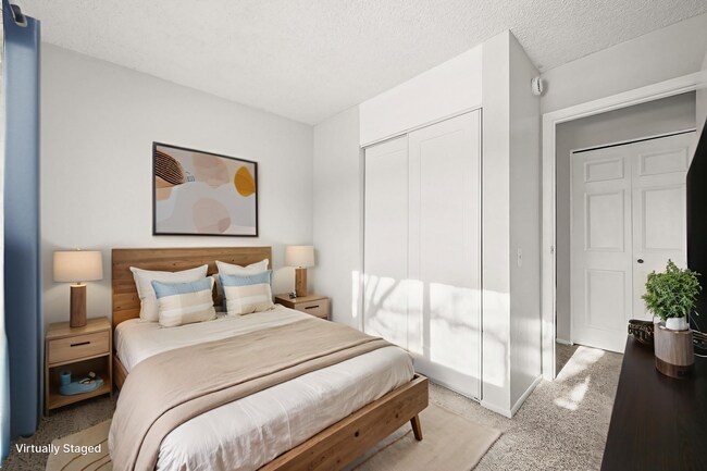 Building Photo - 3BR Townhome in Aurora | Private Yard, Covered Parking & Community Pool