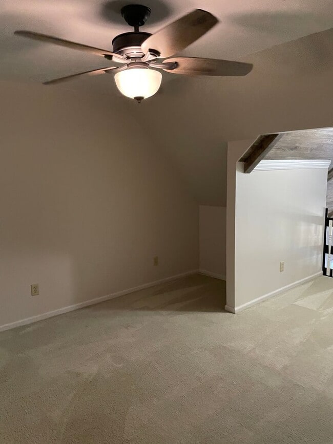 Building Photo - 3 bedroom Bathroom House in River Run Planation