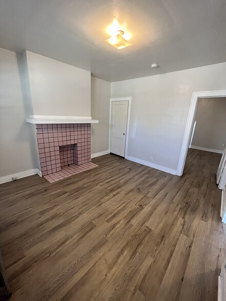 Primary Photo - 2116 Bedford Ave
