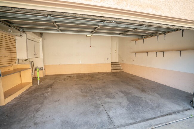 Building Photo - Diamond Head 2 Bedroom Townhome in Stevens...