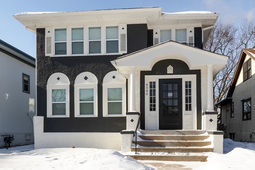 Building Photo - 4540 Garfield Ave