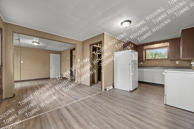 Building Photo - 1361 North Ave