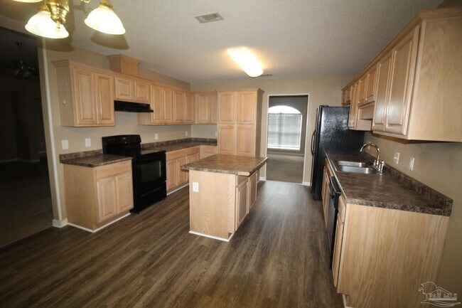 Building Photo - 10878 Country Ostrich Dr