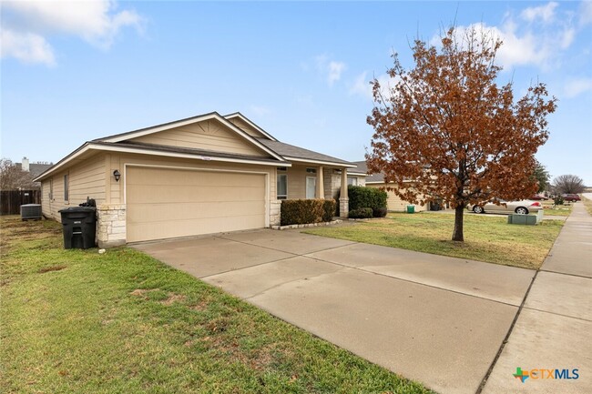 Building Photo - 5209 Ranch Meadow St