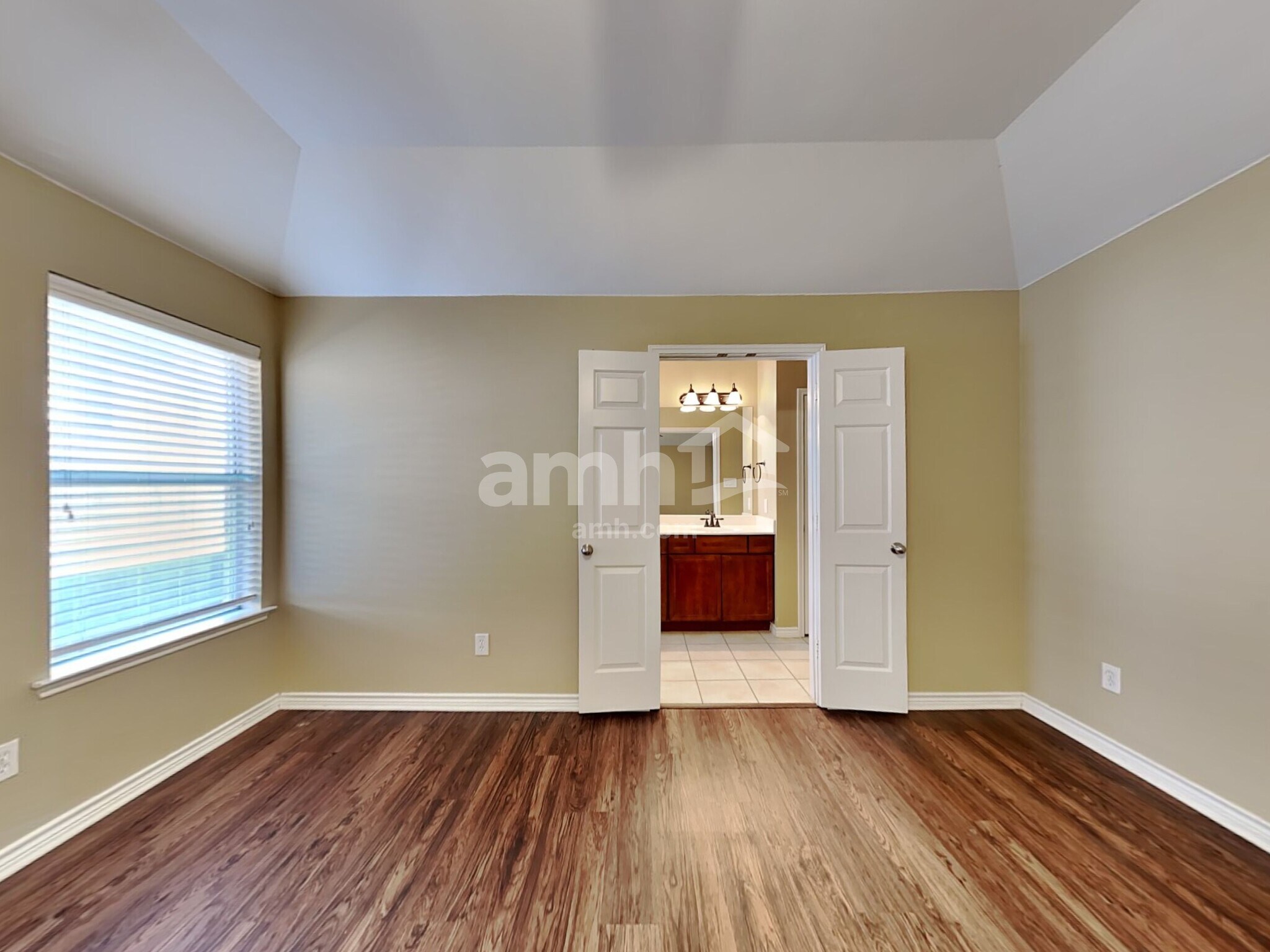 Building Photo - 8620 Axis Deer Run