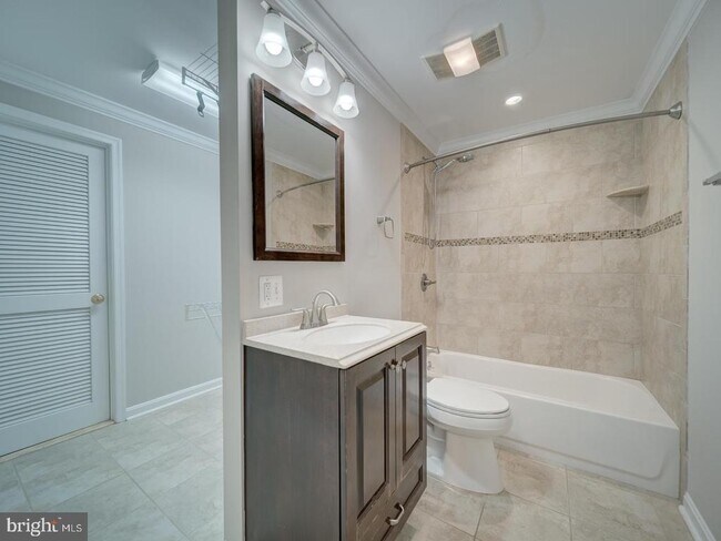 Building Photo - 6311 Hot Spring Ln