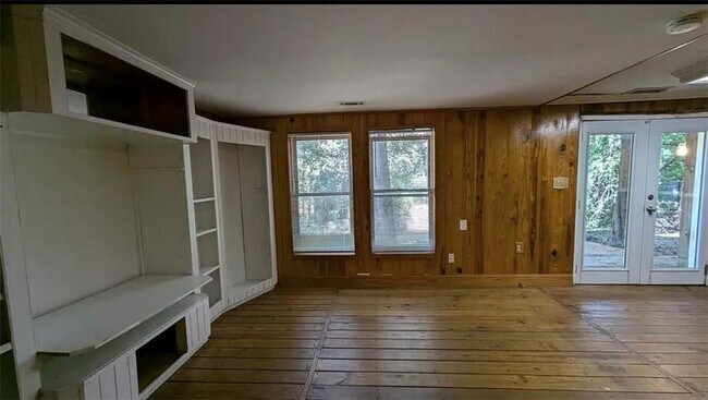 Building Photo - 1101 Boardwalk Pl