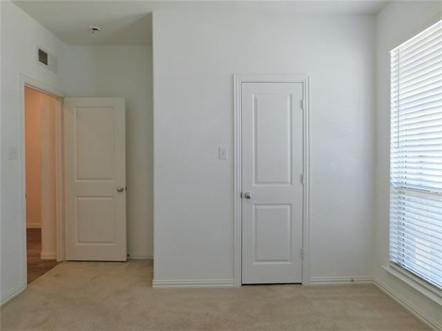 Building Photo - 3408 Chivalry Dr