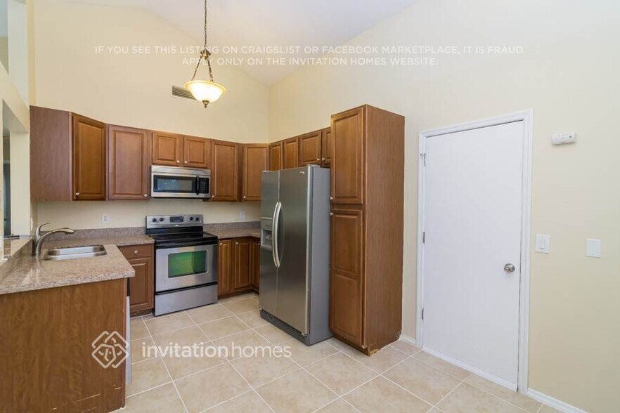 Building Photo - 8447 Red Wagon Ln