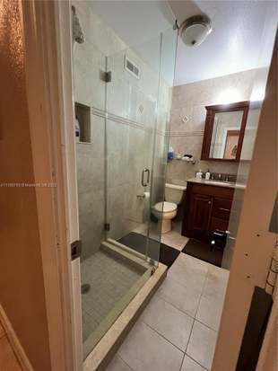Building Photo - 15516 Sharpecroft Dr