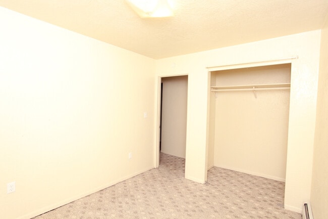 Building Photo - 2084 Jackson St