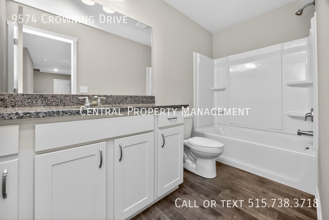 Building Photo - 9574 Crowning Dr