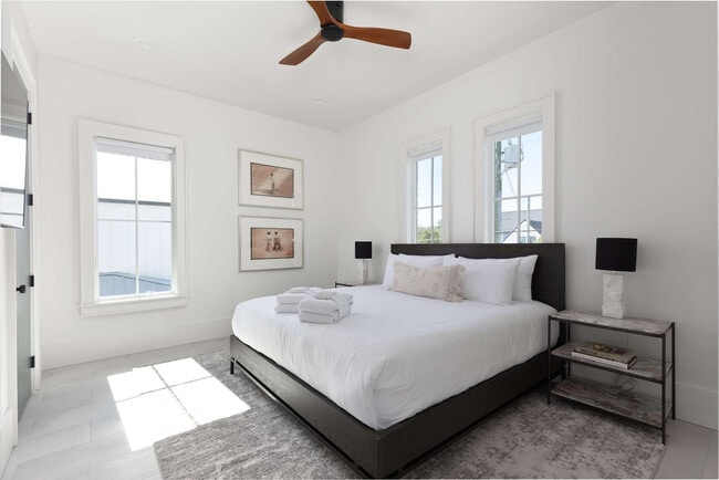 Building Photo - 226 George C Wallace Blvd