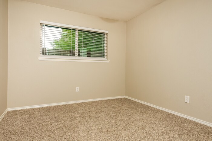 Building Photo - 1007 Mill Run Dr